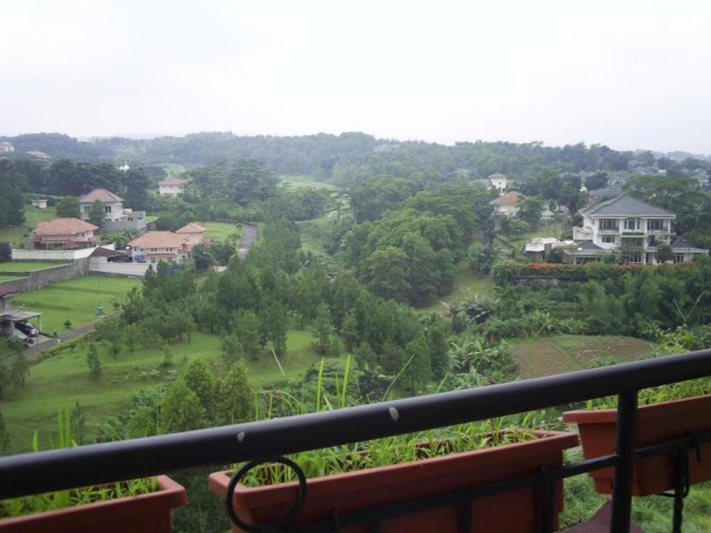 Green Wattana Hotel Sentul Bogor Ngoại thất bức ảnh