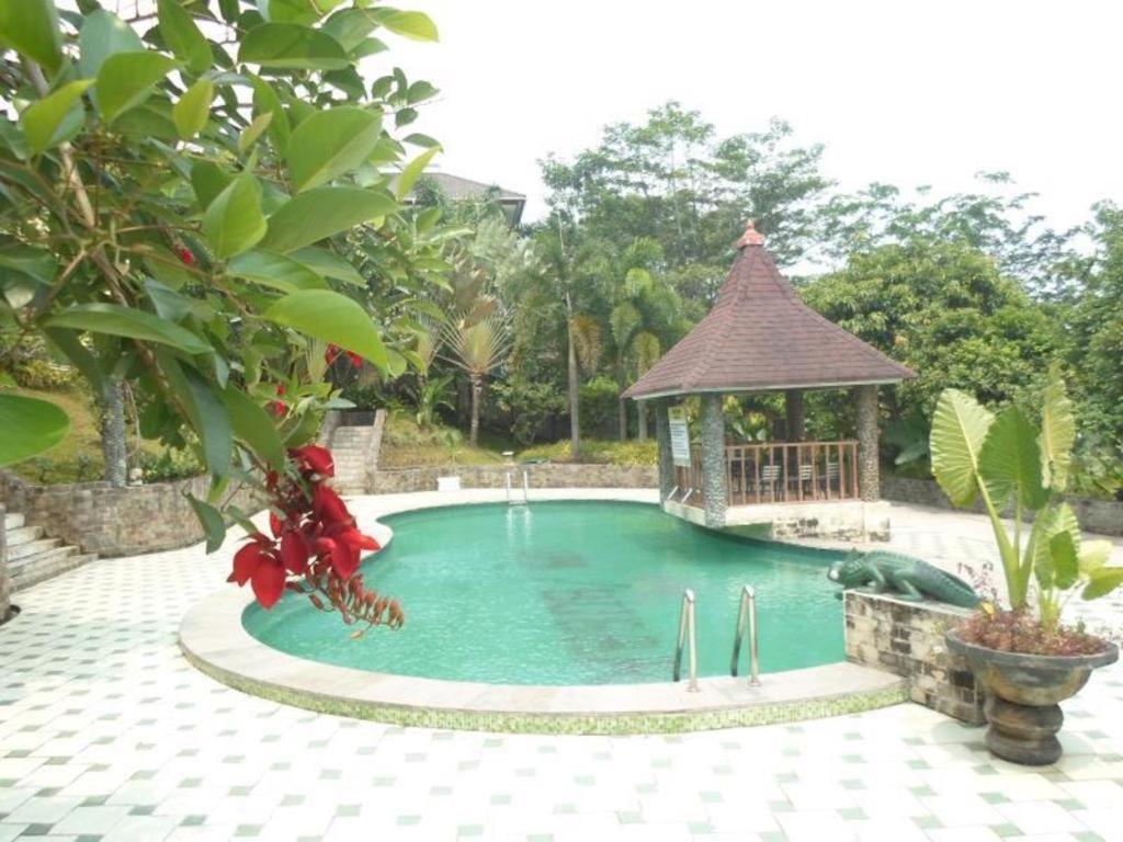 Green Wattana Hotel Sentul Bogor Ngoại thất bức ảnh
