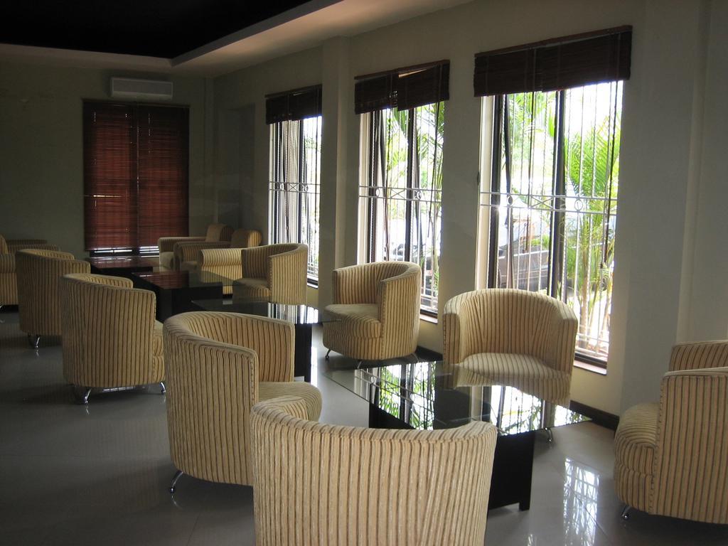 Green Wattana Hotel Sentul Bogor Ngoại thất bức ảnh