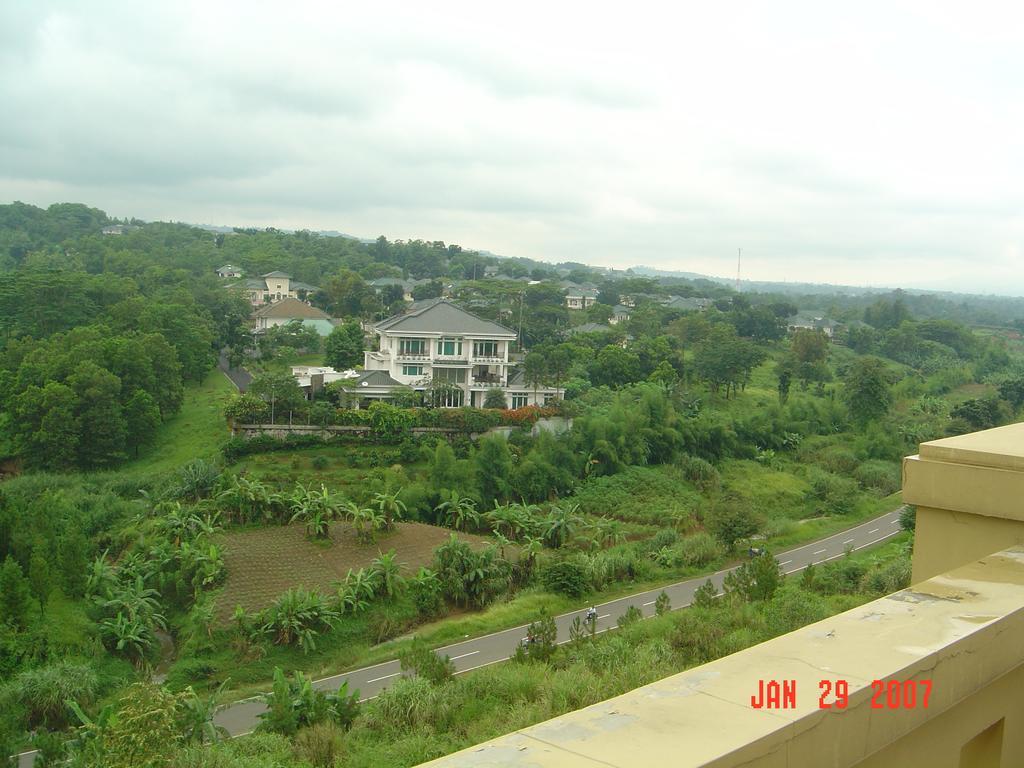 Green Wattana Hotel Sentul Bogor Ngoại thất bức ảnh