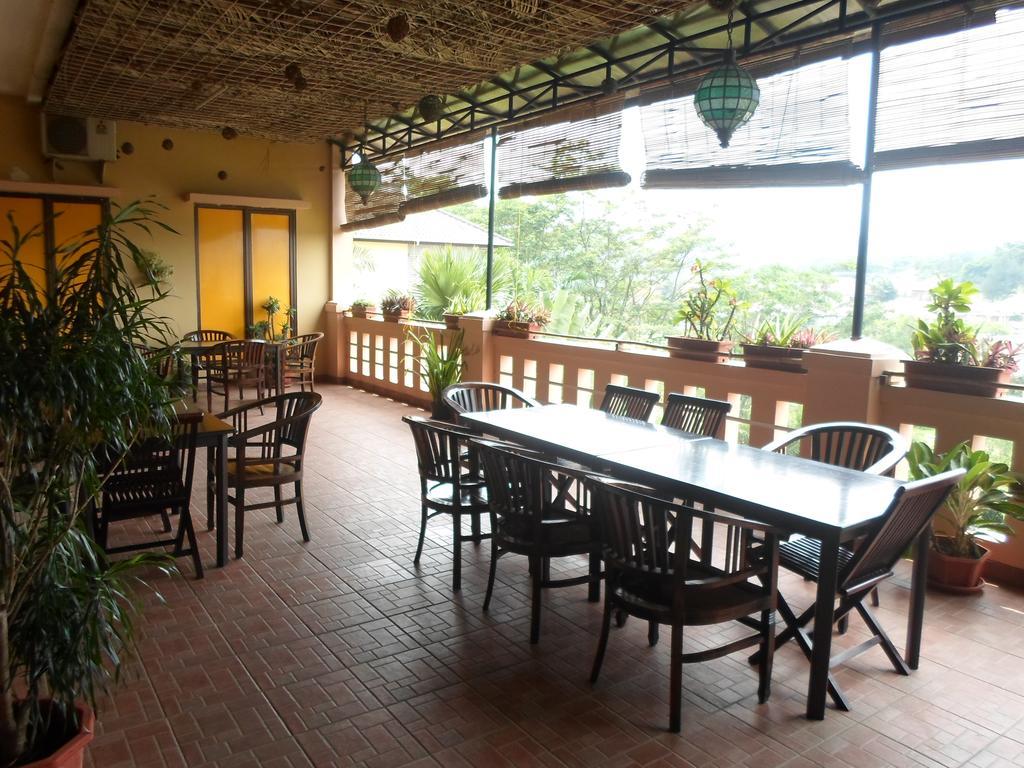 Green Wattana Hotel Sentul Bogor Ngoại thất bức ảnh