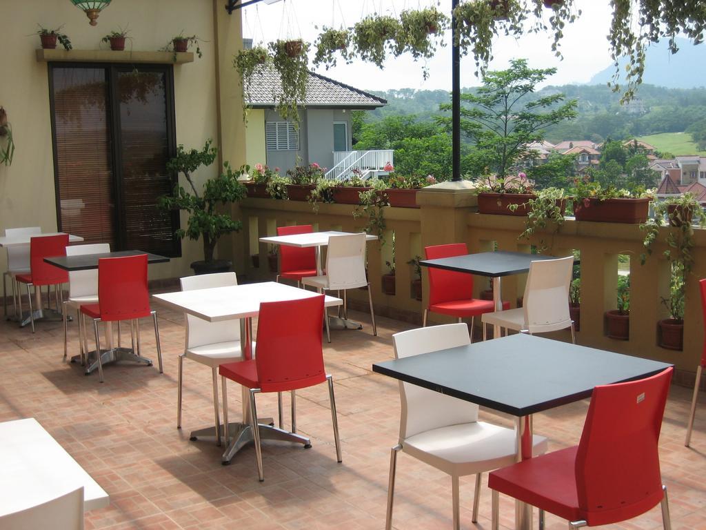 Green Wattana Hotel Sentul Bogor Ngoại thất bức ảnh