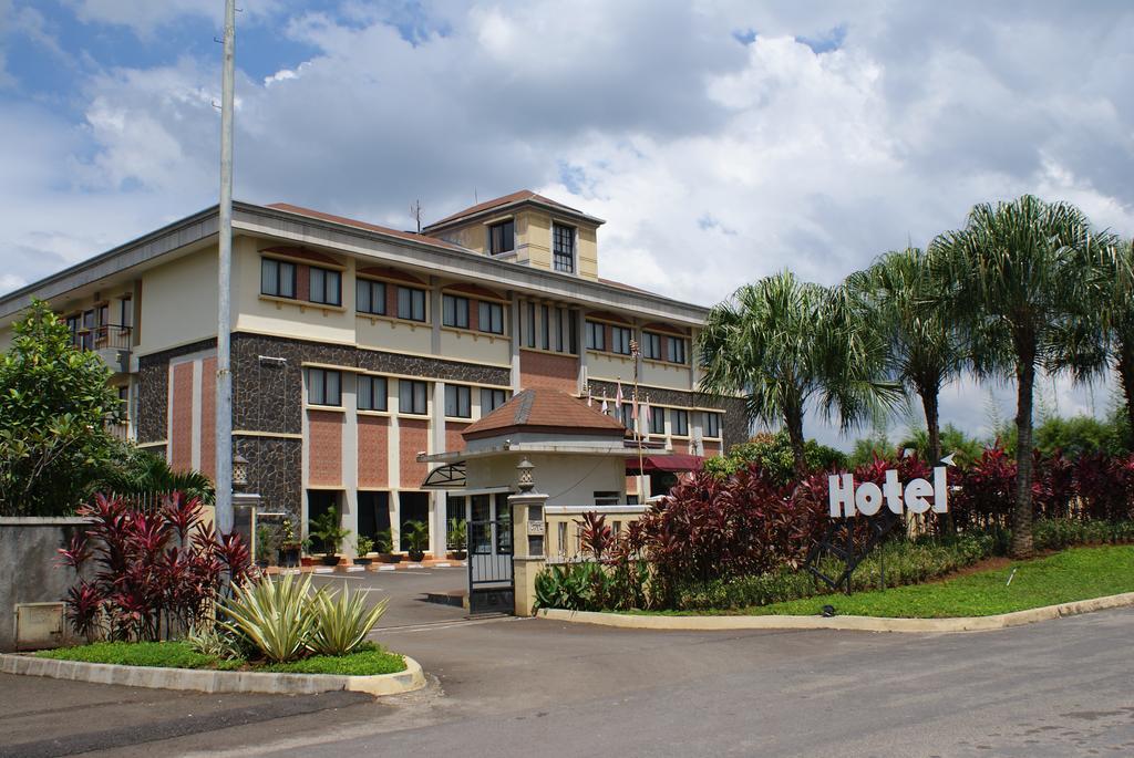 Green Wattana Hotel Sentul Bogor Ngoại thất bức ảnh