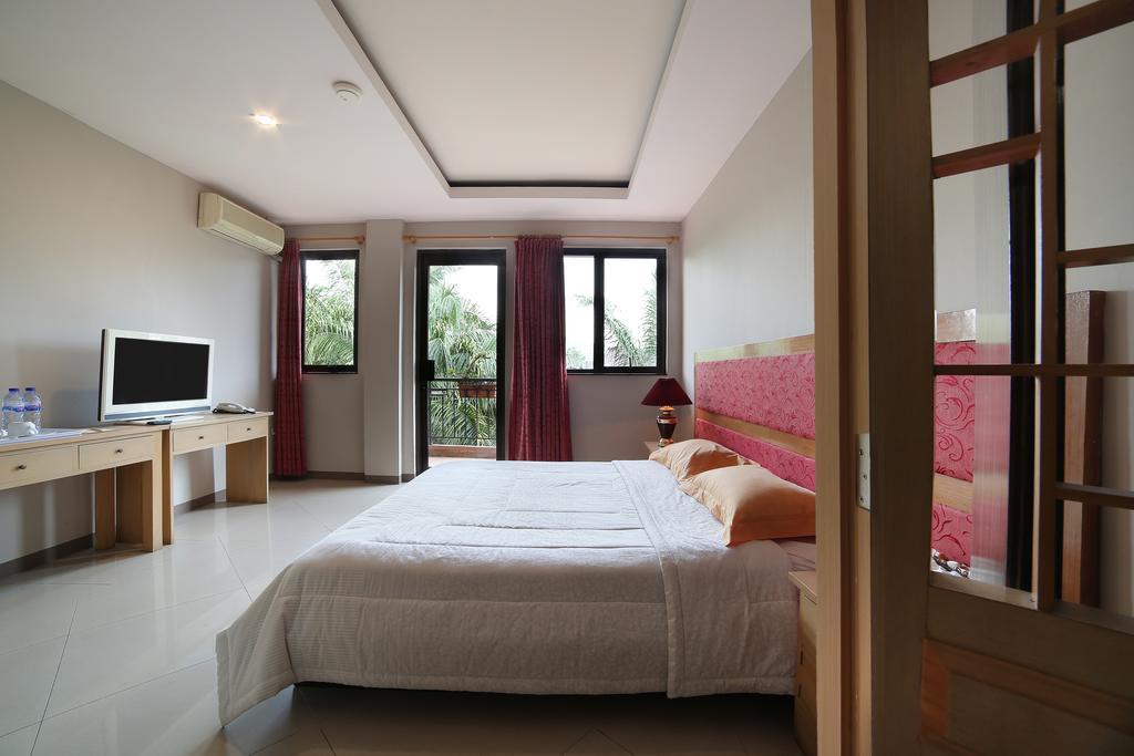 Green Wattana Hotel Sentul Bogor Ngoại thất bức ảnh