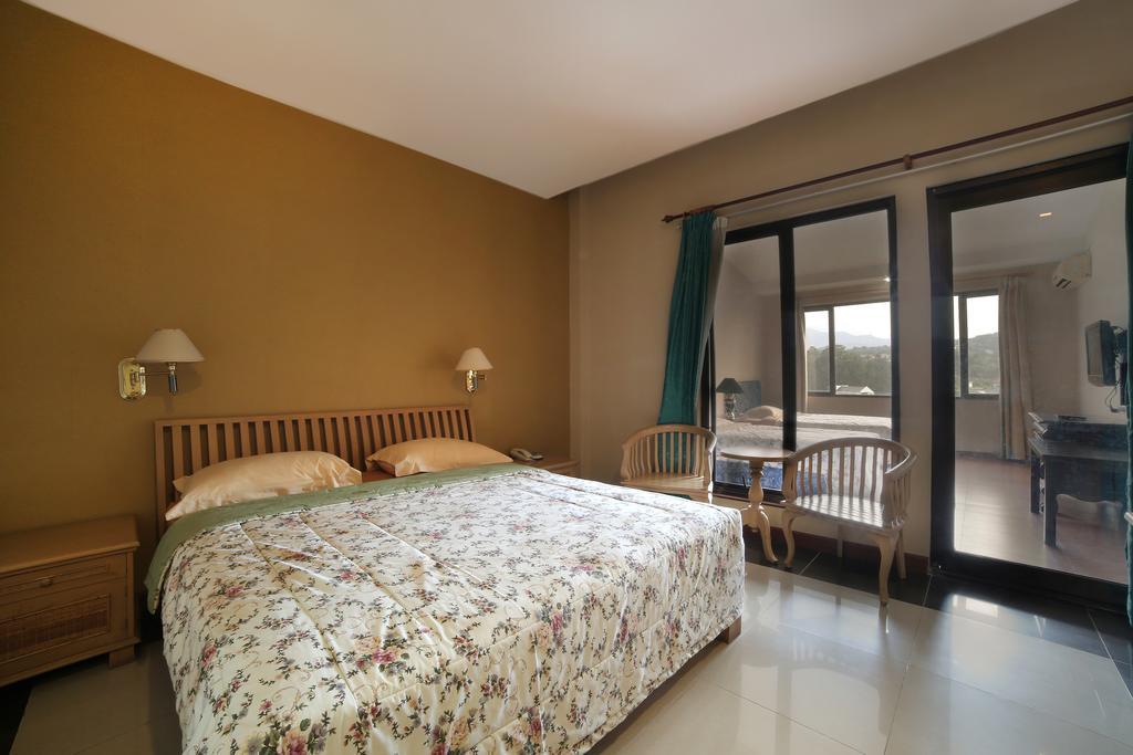Green Wattana Hotel Sentul Bogor Ngoại thất bức ảnh